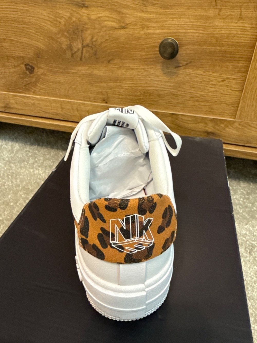Nike Air Force 1 Pixel SE White Leopard Sneakers Size 8.5 Womens - Picture 2 of 4